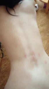 [原创](原创）南宁护士母狗跪在地上被主人操（1）